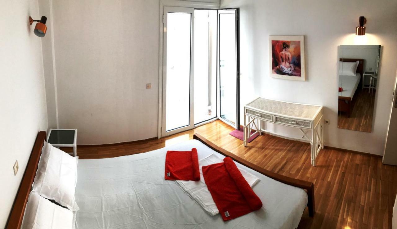 100M From The Beach Cosy Apartment Λουτράκι Εξωτερικό φωτογραφία