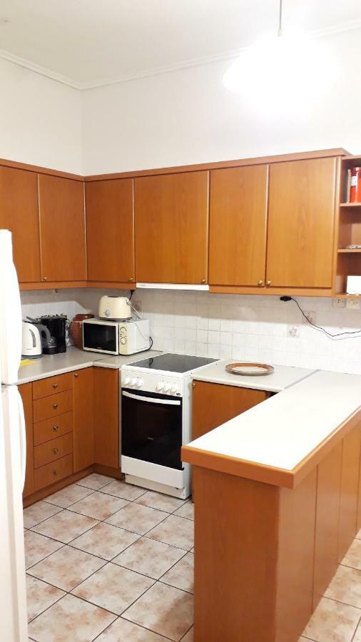100M From The Beach Cosy Apartment Λουτράκι Εξωτερικό φωτογραφία
